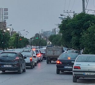 دربی ۱۰۰ و ترافیک شهر بادرود به خاطر هواداران تیم پرسپولیس