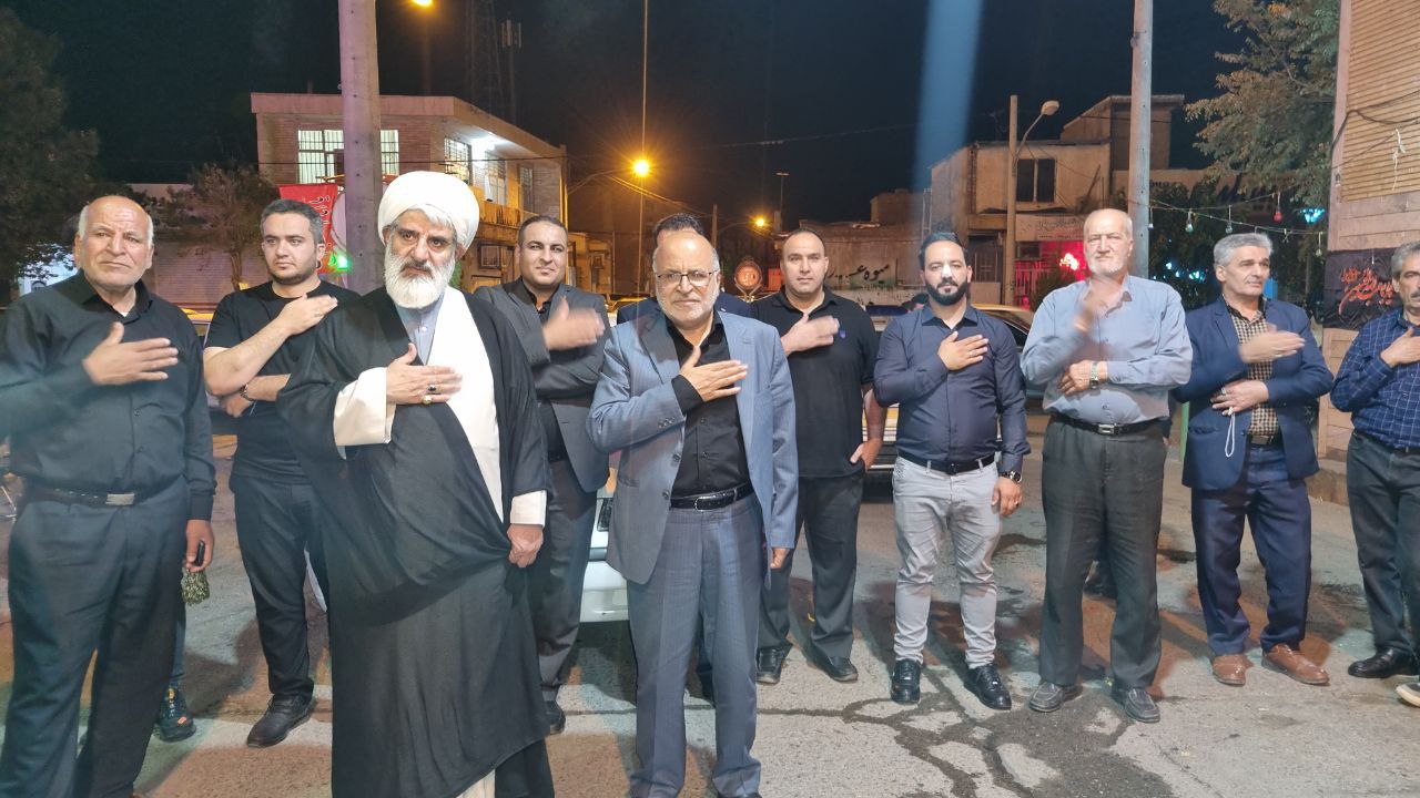 حضور مسئولین در حسینیه مسجد توکل شهر بادرود