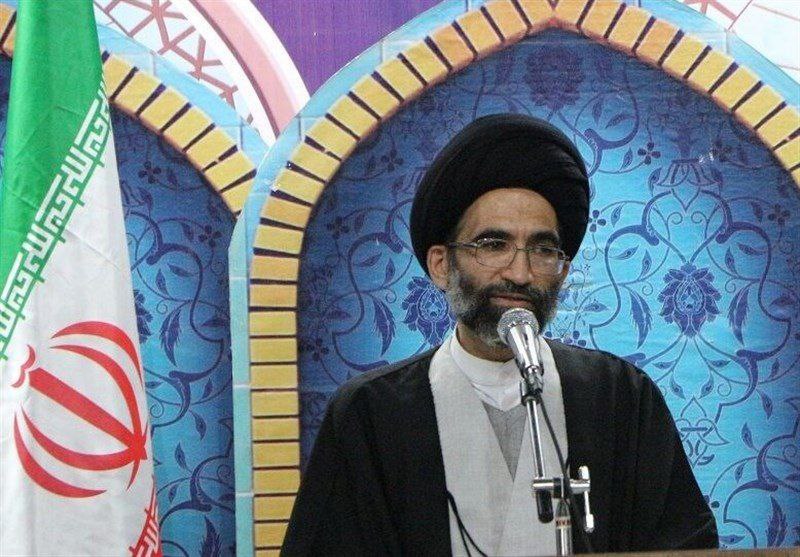 امام جمعه کاشان در تریبون نماز جمعه این هفته: عامل بازدارندگی دشمنان به واسطه قدرت جمهوری اسلامی از بین رفته است.